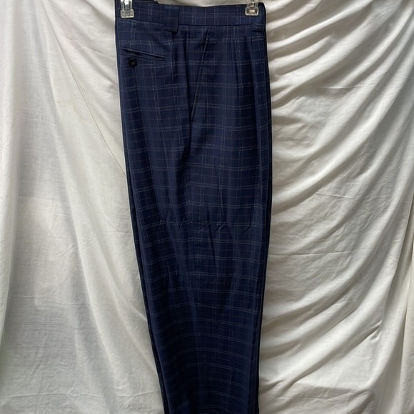 Diamond threads 3piece suit  coat 46r vest 24” chest pants men sz 40r - Picture 13 of 16